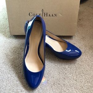 Cole Haan Chelsea low pump cobalt patent 7.5B
